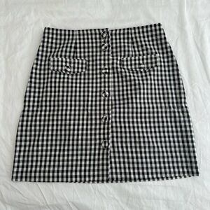 Black and white gingham miniskirt